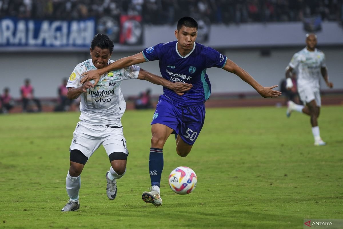 Meski Tak Berhasil Menang, Hodak Puji Penampilan Tim Persib
