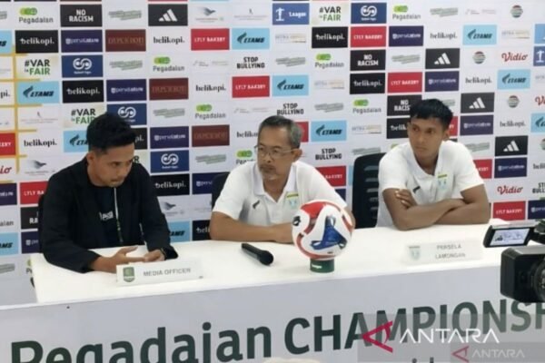 Pelatih Persela Evaluasi Kinerja Lini Depan Pasca Kekalahan dari Deltras